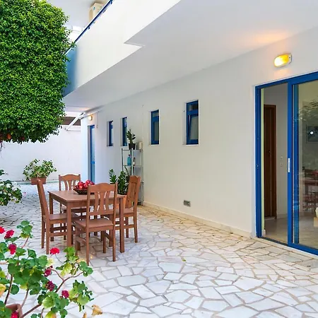 Hotel de apartamente Blue Roses